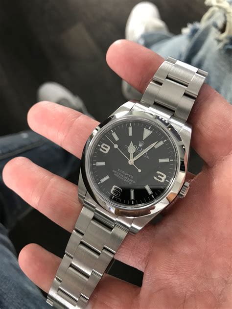 rolex explorer 214270 lug to lug